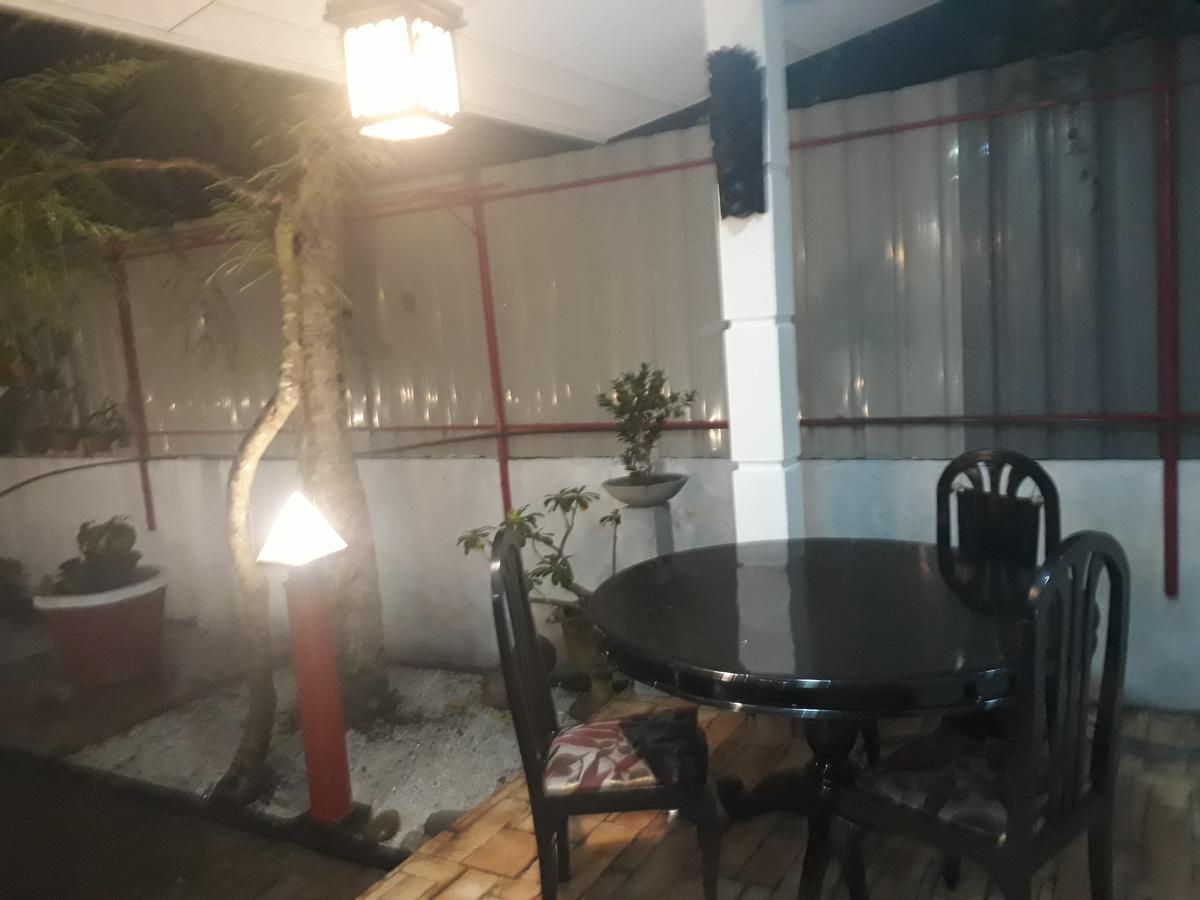 Villa 67 Negombo Buitenkant foto